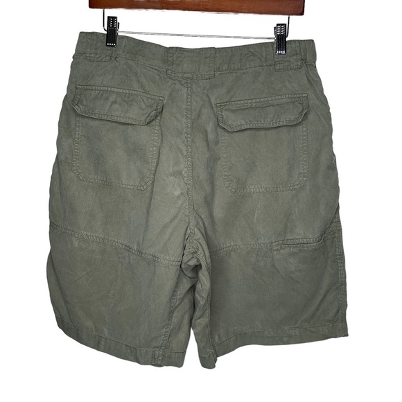 Tommy Bahama Tencel Blend Bermuda Shorts Mens 34 Olive Green 10" Inseam Comfort - Picture 4 of 4